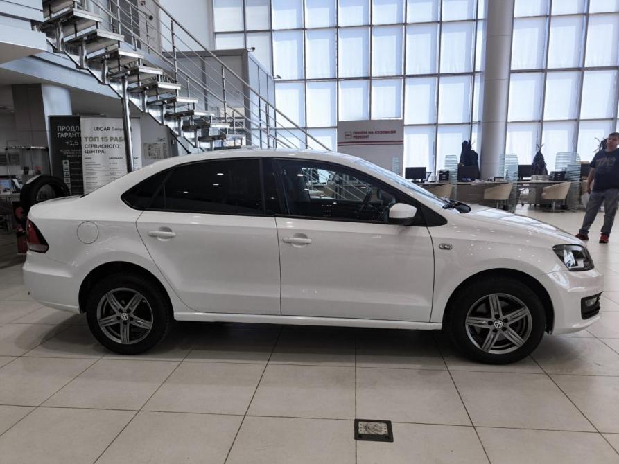 Volkswagen Polo V Рестайлинг Казань  - изображение 5
