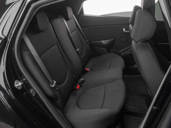Kia Rio III Рестайлинг с пробегом 2015 года, цена 1 080 000 рублей, 149701 км, седан, Автокод Объявления