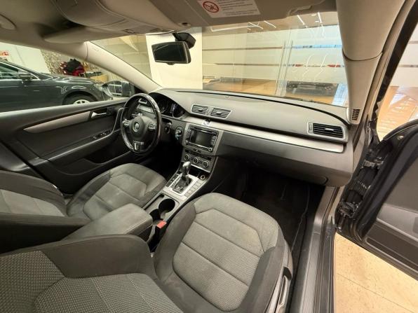 Volkswagen Passat B7 с пробегом 2012 года, цена 1 050 000 рублей, 210615 км, седан, Автокод Объявления