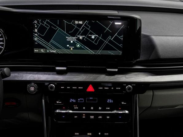 Kia Carnival IV с пробегом 2023 года, цена 4 400 000 рублей, 7547 км, минивэн, Автокод Объявления