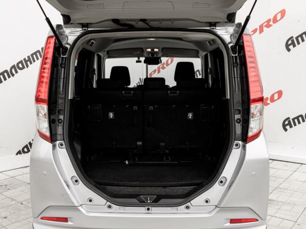 Toyota Roomy I Рестайлинг с пробегом 2021 года, цена 1 060 000 рублей, 105428 км, минивэн, Автокод Объявления