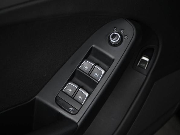 Audi A4 IV (B8) Рестайлинг с пробегом 2013 года, цена 1 469 050 рублей, 159977 км, седан, Автокод Объявления