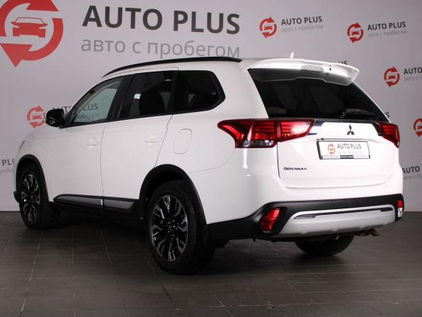 Mitsubishi Outlander III Рестайлинг 3 с пробегом 2021 года, цена 2 130 000 рублей, 174000 км, внедорожник, Автокод Объявления
