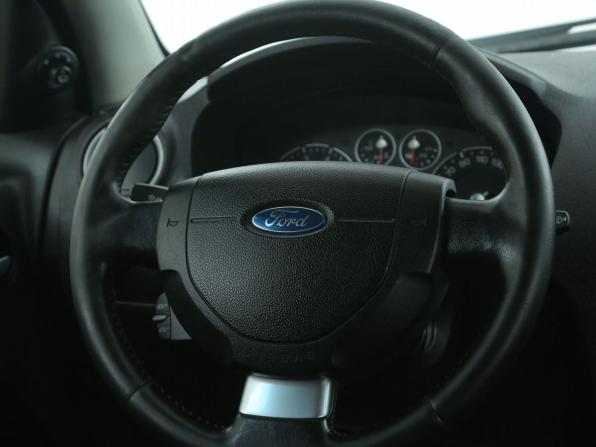 Ford Fusion I Рестайлинг с пробегом 2007 года, цена 299 000 рублей, 215800 км, хэтчбек, Автокод Объявления