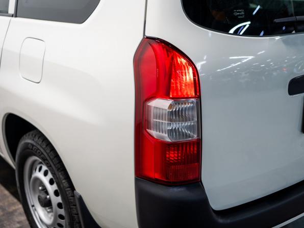 Toyota Probox I Рестайлинг с пробегом 2018 года, цена 995 000 рублей, 226112 км, универсал, Автокод Объявления
