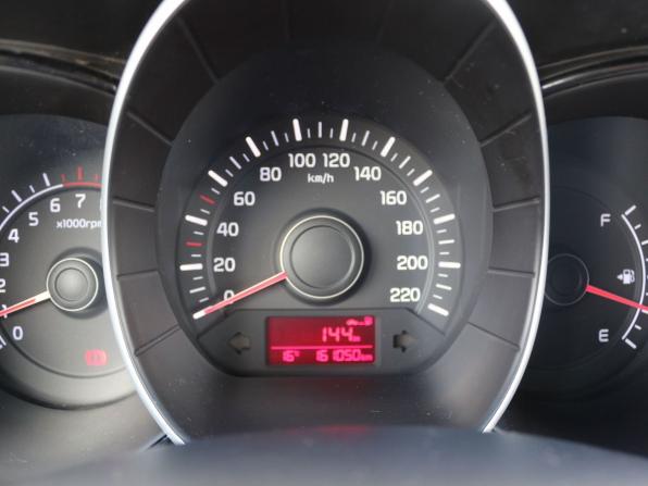 Kia Rio III Рестайлинг с пробегом 2015 года, цена 810 000 рублей, 161050 км, седан, Автокод Объявления