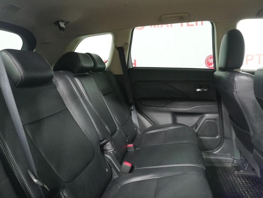 Mitsubishi Outlander III Рестайлинг 2 Вологда  - изображение 11