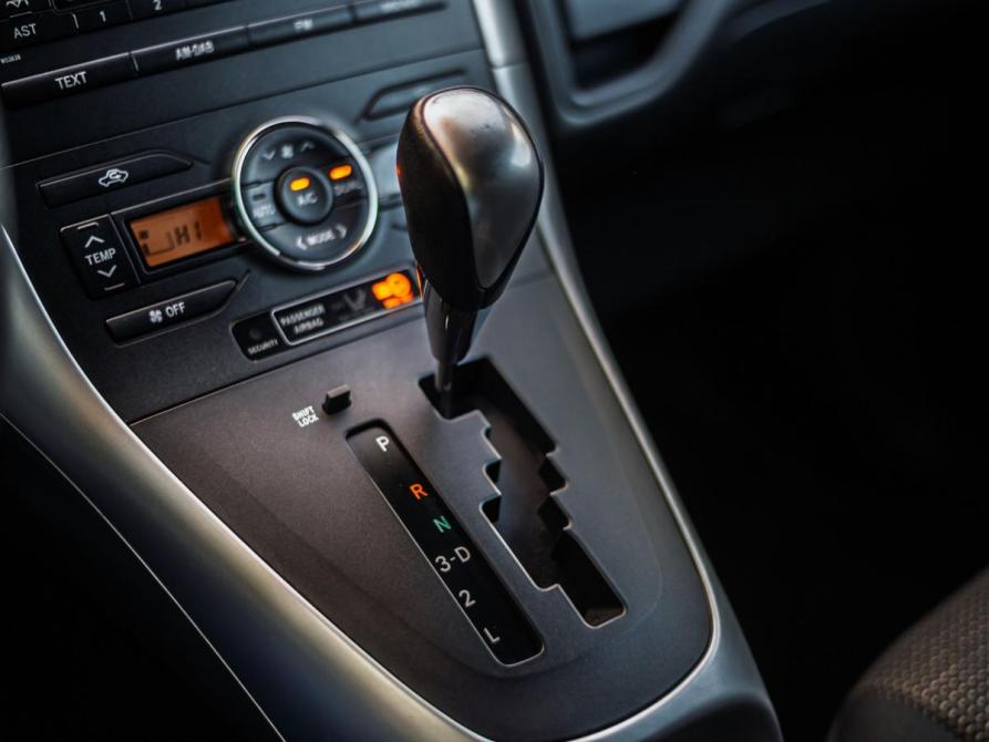 Toyota Auris I Рестайлинг Санкт-Петербург  - изображение 8