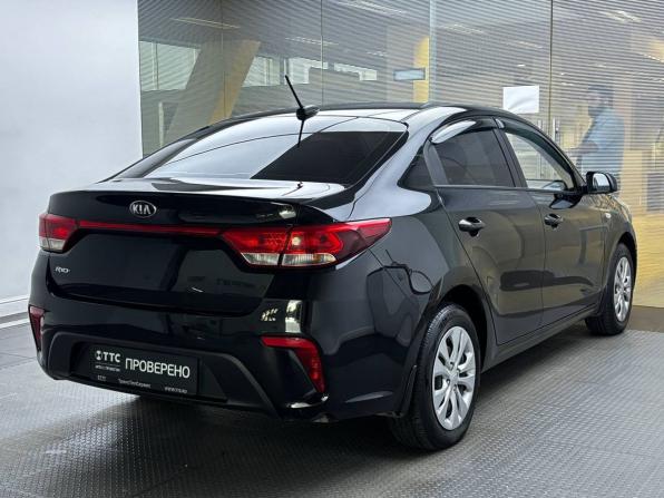 Kia Rio IV с пробегом 2018 года, цена 1 280 000 рублей, 135000 км, седан, Автокод Объявления