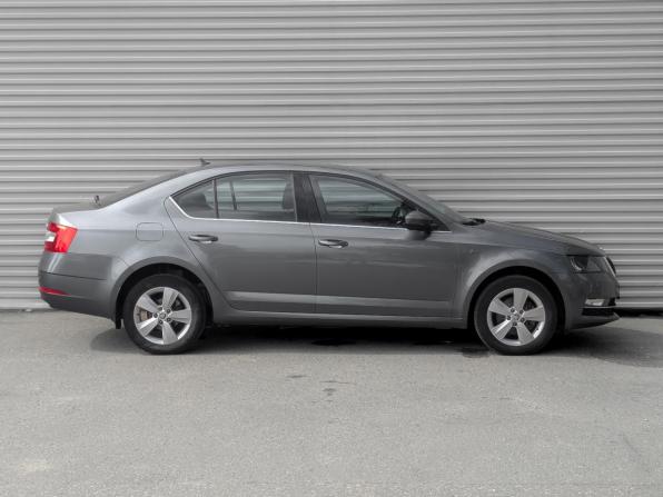 Skoda Octavia III (A7) Рестайлинг с пробегом 2020 года, цена 1 690 000 рублей, 126026 км, лифтбек, Автокод Объявления