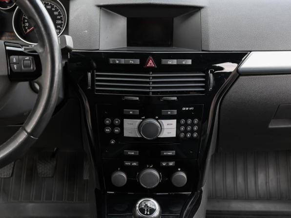 Opel Astra H Рестайлинг с пробегом 2013 года, цена 779 000 рублей, 197741 км, универсал, Автокод Объявления