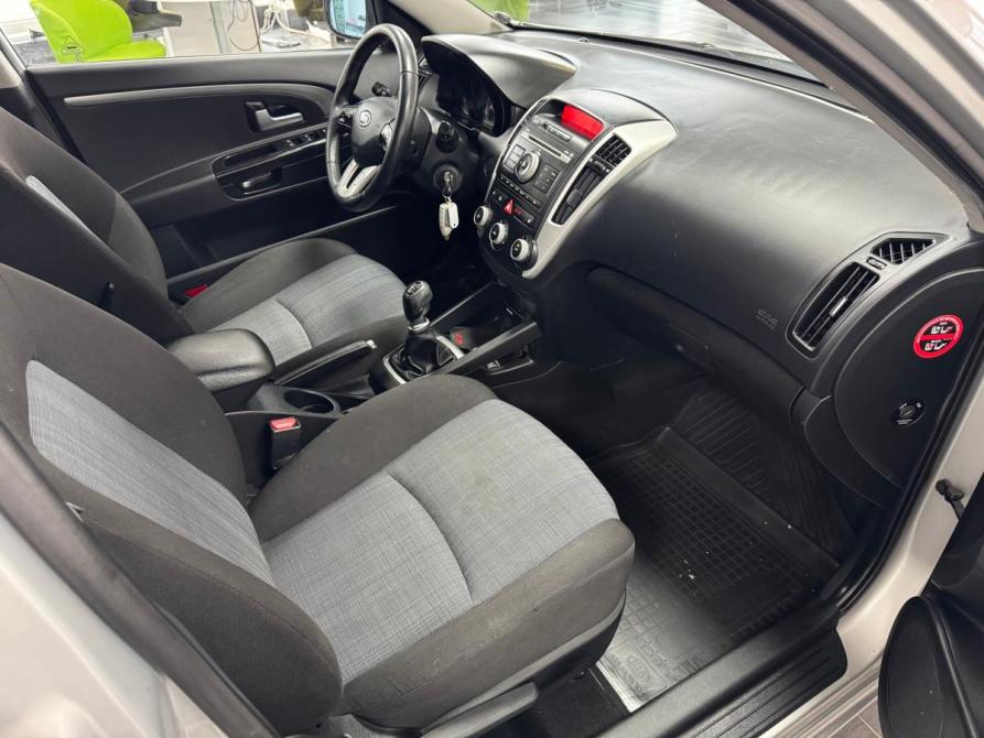 Kia Ceed I Рестайлинг Киров  - изображение 12