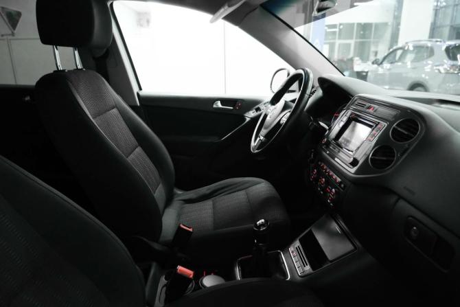 Volkswagen Tiguan I Рестайлинг с пробегом 2016 года, цена 1 130 000 рублей, 251419 км, внедорожник, Автокод Объявления