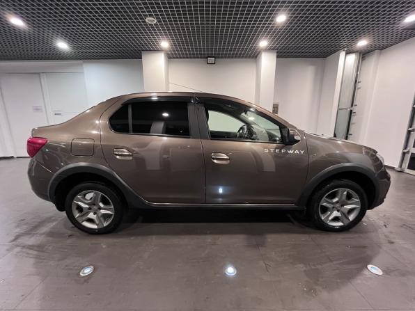 Renault Logan II Рестайлинг с пробегом 2019 года, цена 1 150 000 рублей, 116415 км, седан, Автокод Объявления