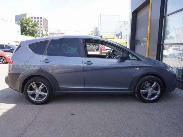 SEAT Altea I Рестайлинг с пробегом 2012 года, цена 1 034 000 рублей, 302708 км, компактвэн, Автокод Объявления