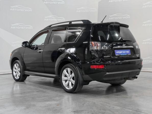 Mitsubishi Outlander II Рестайлинг с пробегом 2012 года, цена 1 430 000 рублей, 183000 км, внедорожник, Автокод Объявления