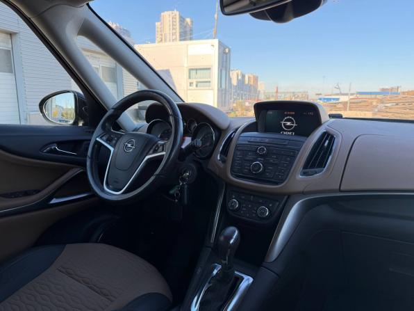 Opel Zafira C с пробегом 2012 года, цена 925 000 рублей, 228333 км, компактвэн, Автокод Объявления