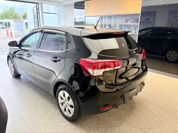 Kia Rio III Рестайлинг с пробегом 2016 года, цена 791 700 рублей, 162460 км, хэтчбек, Автокод Объявления