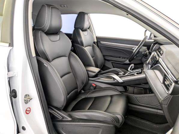 Geely Atlas Pro с пробегом 2023 года, цена 2 170 000 рублей, 33527 км, внедорожник, Автокод Объявления