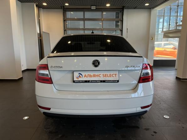 Skoda Octavia III (A7) Рестайлинг с пробегом 2017 года, цена 1 600 000 рублей, 159477 км, лифтбек, Автокод Объявления