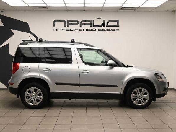 Skoda Yeti I Рестайлинг с пробегом 2015 года, цена 1 240 000 рублей, 206413 км, внедорожник, Автокод Объявления