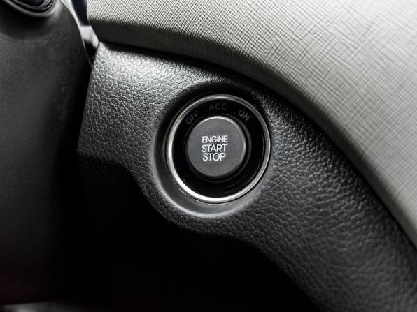 Hyundai Santa Fe III с пробегом 2013 года, цена 2 130 000 рублей, 211372 км, внедорожник, Автокод Объявления