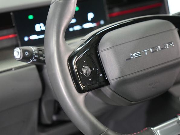 JETOUR DASHING I с пробегом 2023 года, цена 1 999 000 рублей, 19000 км, внедорожник, Автокод Объявления