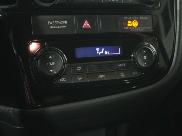 Mitsubishi Outlander III Рестайлинг 2 с пробегом 2018 года, цена 2 288 000 рублей, 49666 км, внедорожник, Автокод Объявления