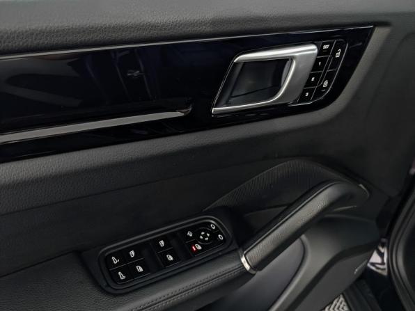 Porsche Cayenne III с пробегом 2020 года, цена 7 300 000 рублей, 100780 км, внедорожник, Автокод Объявления