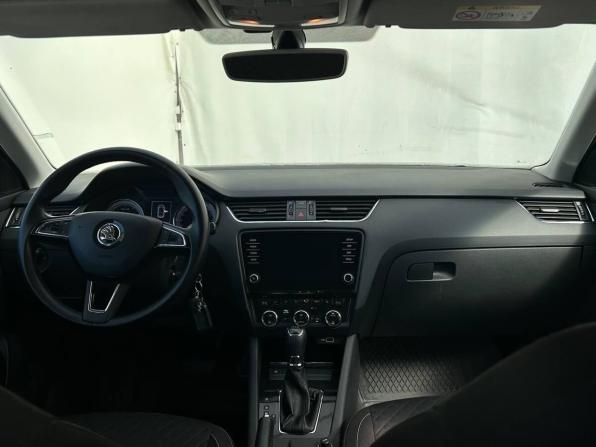 Skoda Octavia III (A7) Рестайлинг с пробегом 2018 года, цена 1 740 000 рублей, 148900 км, лифтбек, Автокод Объявления