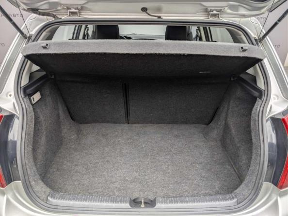 Toyota Corolla IX (E120 E130) Рестайлинг с пробегом 2006 года, цена 657 000 рублей, 142588 км, хэтчбек, Автокод Объявления