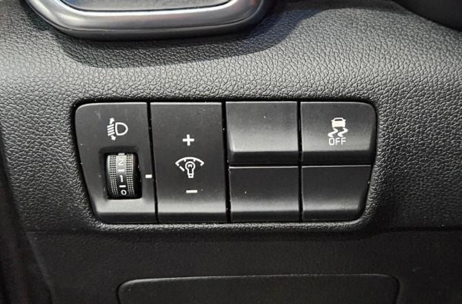 Kia Sportage IV с пробегом 2018 года, цена 1 895 000 рублей, 107236 км, внедорожник, Автокод Объявления