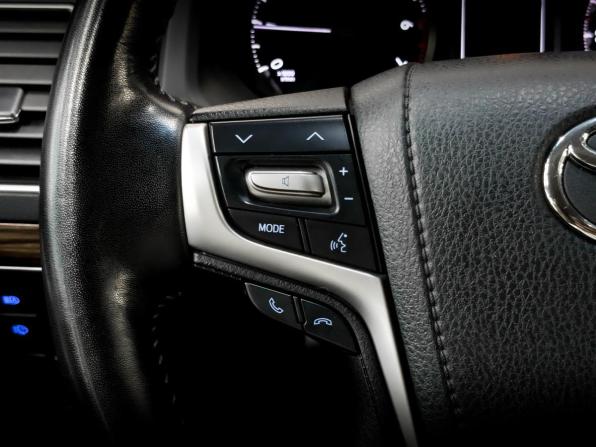 Toyota Land Cruiser Prado 150 Series Рестайлинг 2 с пробегом 2022 года, цена 7 300 000 рублей, 68165 км, внедорожник, Автокод Объявления