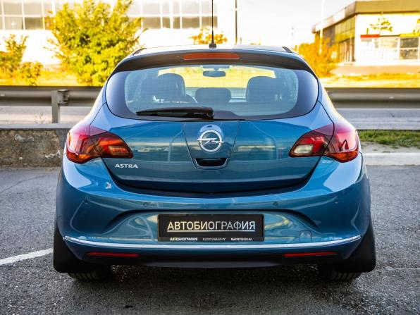 Opel Astra J Рестайлинг с пробегом 2013 года, цена 898 000 рублей, 155000 км, хэтчбек, Автокод Объявления