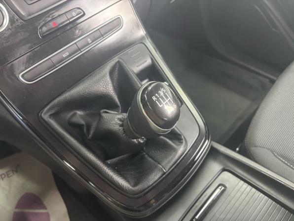 Renault Scenic IV с пробегом 2017 года, цена 1 499 000 рублей, 177000 км, компактвэн, Автокод Объявления