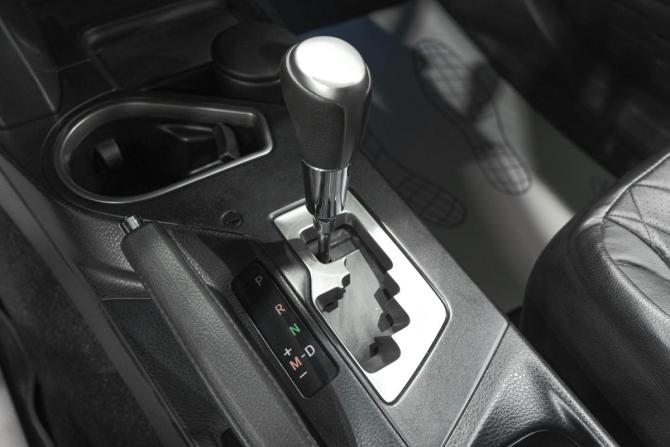 Toyota RAV4 IV (XA40) Рестайлинг с пробегом 2019 года, цена 2 609 000 рублей, 153000 км, внедорожник, Автокод Объявления