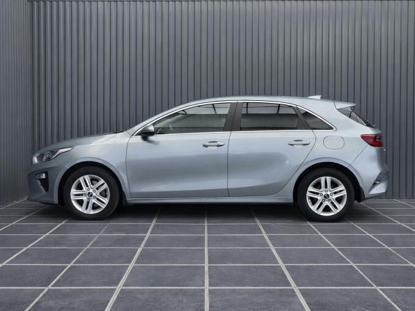 Kia Ceed III с пробегом 2019 года, цена 1 687 000 рублей, 122075 км, хэтчбек, Автокод Объявления