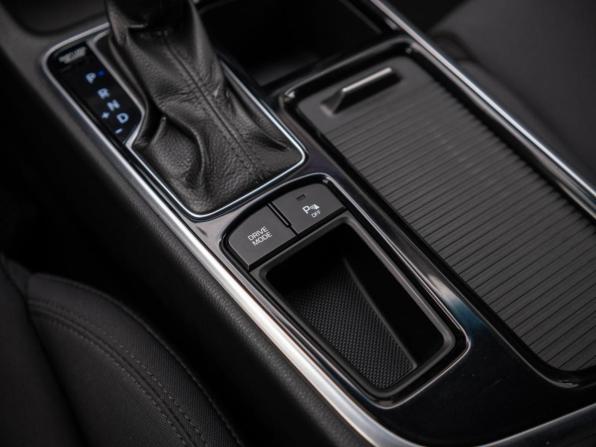 Hyundai Sonata VII (LF) Рестайлинг с пробегом 2019 года, цена 1 549 000 рублей, 241842 км, седан, Автокод Объявления