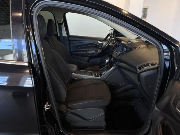 Ford Kuga II Рестайлинг с пробегом 2017 года, цена 1 716 000 рублей, 155199 км, внедорожник, Автокод Объявления