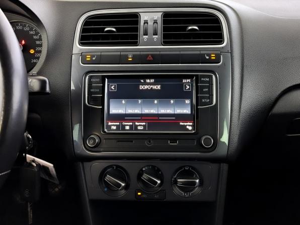 Volkswagen Polo V Рестайлинг с пробегом 2019 года, цена 1 200 000 рублей, 83866 км, седан, Автокод Объявления