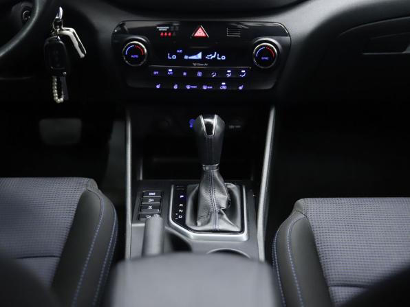 Hyundai Tucson III с пробегом 2015 года, цена 1 730 000 рублей, 184021 км, внедорожник, Автокод Объявления