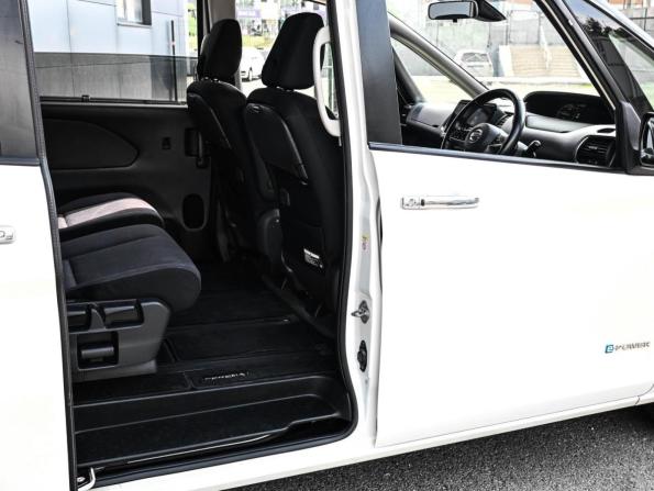 Nissan Serena V (C27) с пробегом 2018 года, цена 1 879 000 рублей, 117935 км, минивэн, Автокод Объявления
