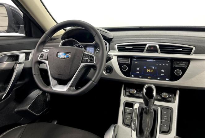 Geely Atlas I с пробегом 2018 года, цена 1 480 000 рублей, 215240 км, внедорожник, Автокод Объявления