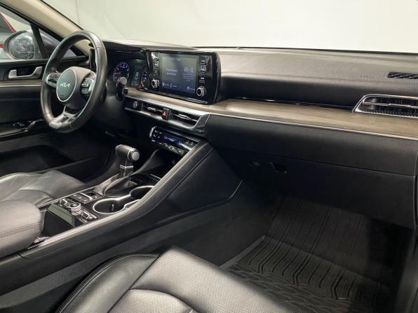 Kia K5 III с пробегом 2022 года, цена 2 210 000 рублей, 88881 км, седан, Автокод Объявления