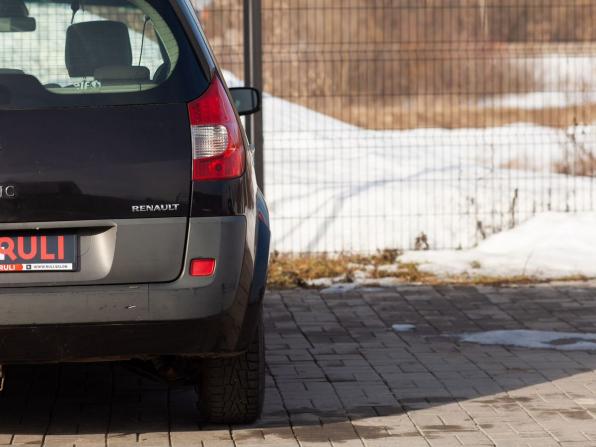 Renault Scenic II Рестайлинг с пробегом 2006 года, цена 465 000 рублей, 240784 км, компактвэн, Автокод Объявления