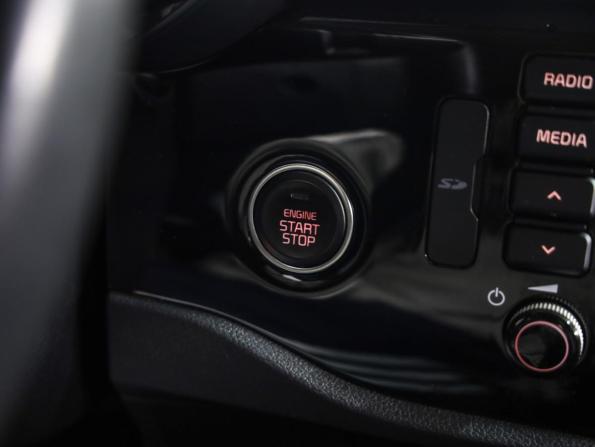 Kia Rio IV с пробегом 2019 года, цена 1 499 777 рублей, 135953 км, хэтчбек, Автокод Объявления