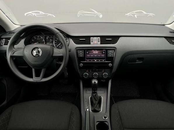 Skoda Octavia III (A7) Рестайлинг с пробегом 2018 года, цена 1 698 700 рублей, 97590 км, лифтбек, Автокод Объявления