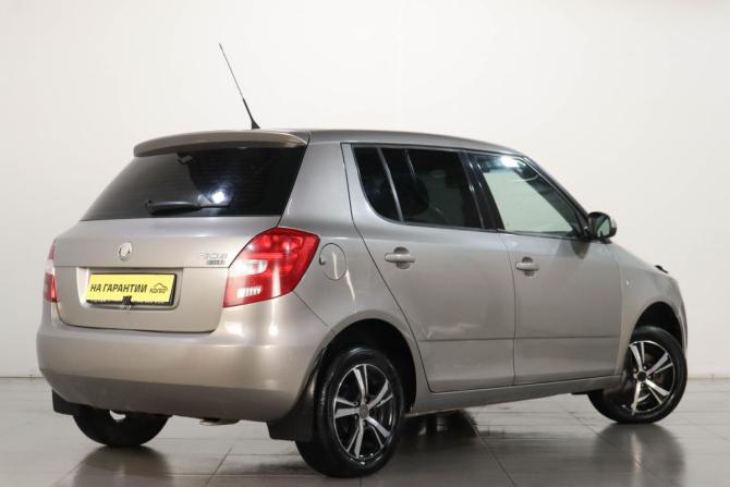 Skoda Fabia II с пробегом 2009 года, цена 469 000 рублей, 200000 км, хэтчбек, Автокод Объявления