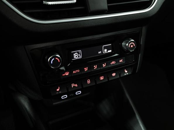 Volkswagen Polo VI с пробегом 2022 года, цена 1 920 000 рублей, 57425 км, лифтбек, Автокод Объявления