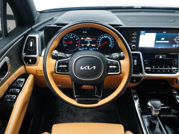 Kia Sorento IV с пробегом 2022 года, цена 3 500 000 рублей, 96700 км, внедорожник, Автокод Объявления